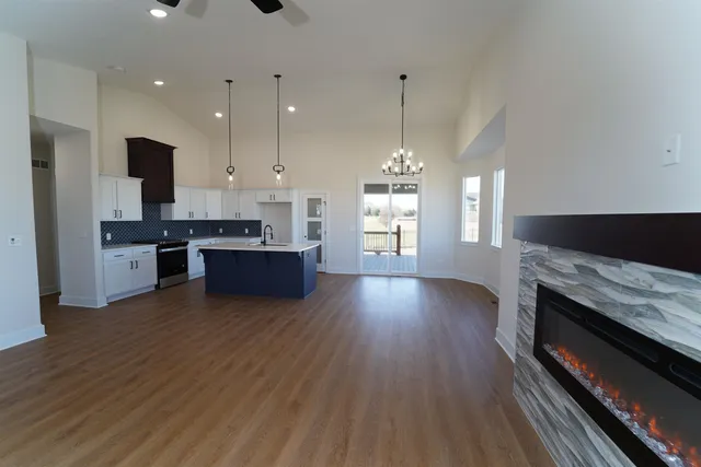 $430,000 | 2337 South Nicole Street, Andover, KS 67002