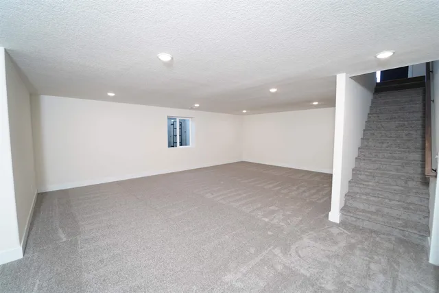 $430,000 | 2337 South Nicole Street, Andover, KS 67002