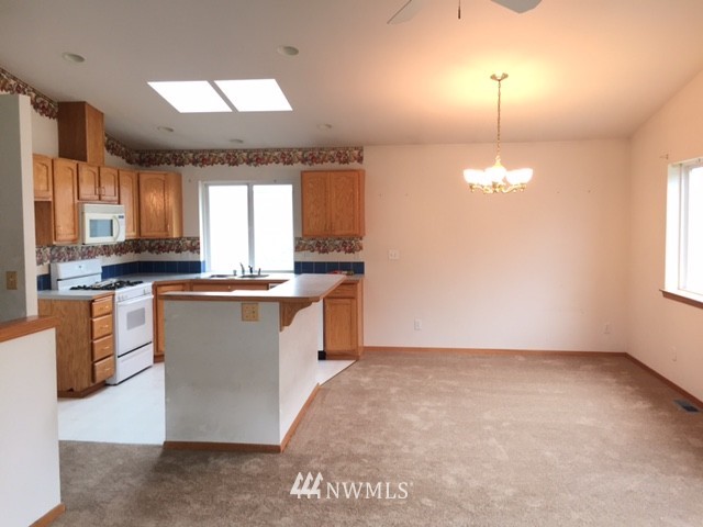 2720 Rickey Road Bremerton, WA 98310 - Photo 3 of 16