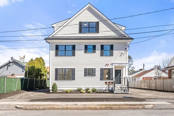 $699,900 | 6-8 South Street, Unit 3, Stoneham, MA 02180