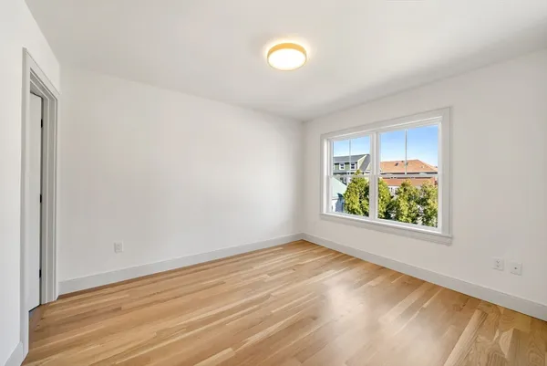 $699,900 | 6-8 South Street, Unit 3, Stoneham, MA 02180