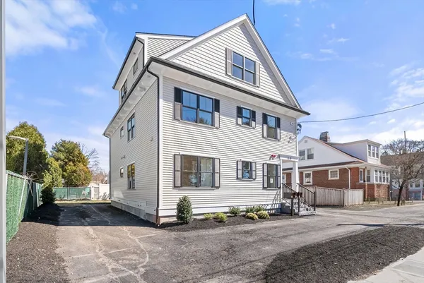 $699,900 | 6-8 South Street, Unit 3, Stoneham, MA 02180