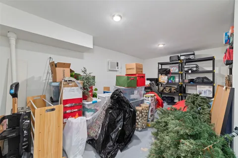 $800,000 | 22 Sugar Berry Circle, Houston, TX 77024