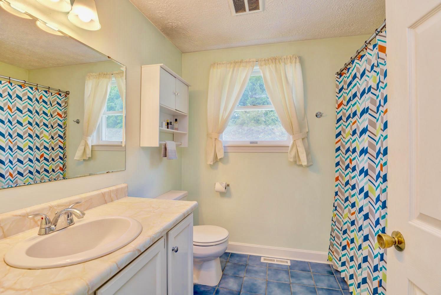 25 Buttonwood Road South Berwick, ME 03908 - Photo 22 of 38 25 Buttonwood Rd South Berwick-large-027