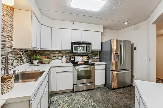 $319,900 | 600 4th Street Southwest, Unit 406, Rochester, MN 55902