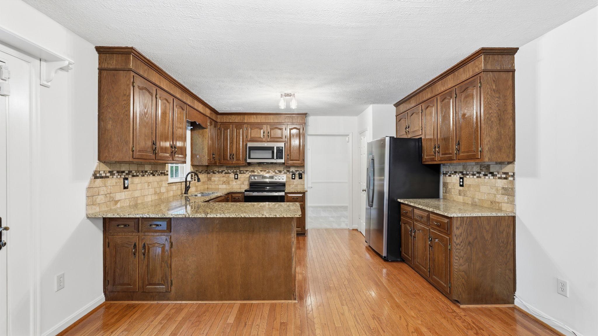 10550 Brent Town Road Catlett, VA 20119 - Photo 21 of 52 Spacious Kitchen with Dedicated Pantry Storage.