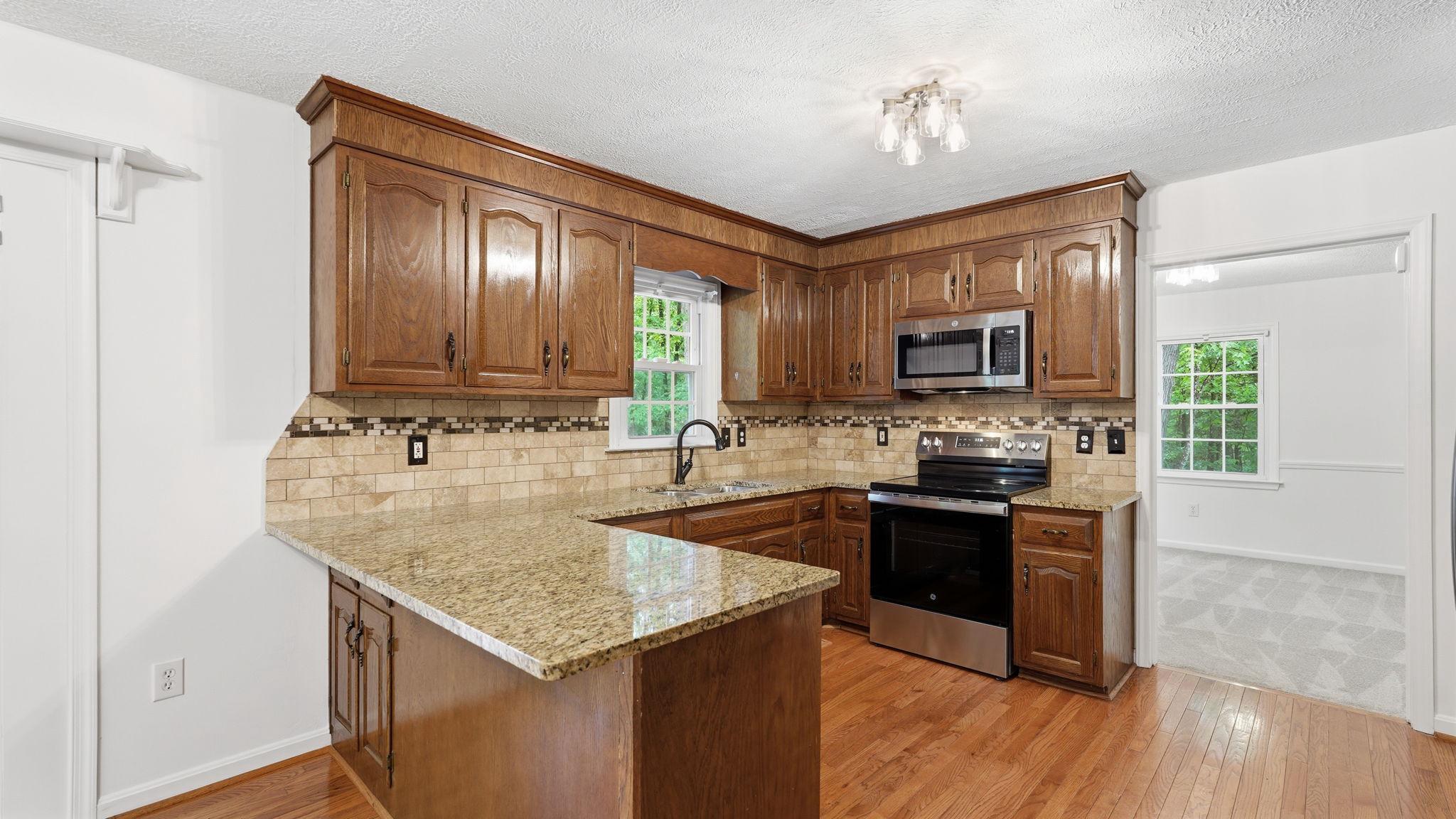 10550 Brent Town Road Catlett, VA 20119 - Photo 22 of 52 Abundant Counter & Cabinet Space