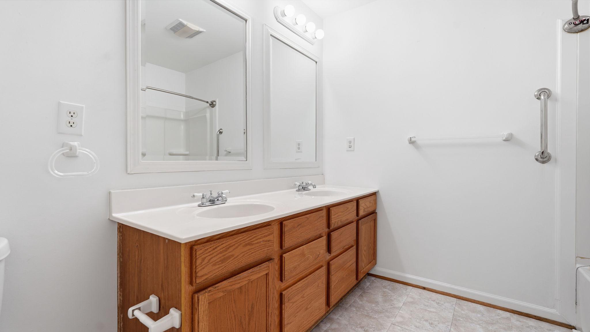 10550 Brent Town Road Catlett, VA 20119 - Photo 42 of 52 Guest Bathroom with Double Sink Vanity.