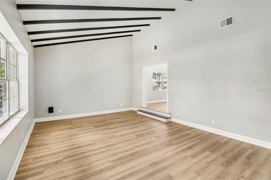 610 Spring Valley Road Altamonte Springs, FL 32714 - Photo 13 of 85