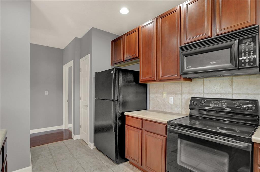 1033 Falcon Ridge Indianapolis, IN 46280 - Photo 16 of 52 Gallery Image 16