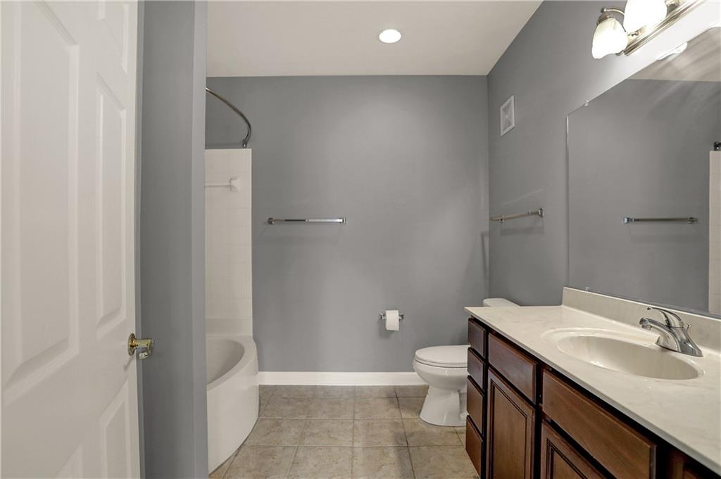 1033 Falcon Ridge Indianapolis, IN 46280 - Photo 30 of 52 Gallery Image 30