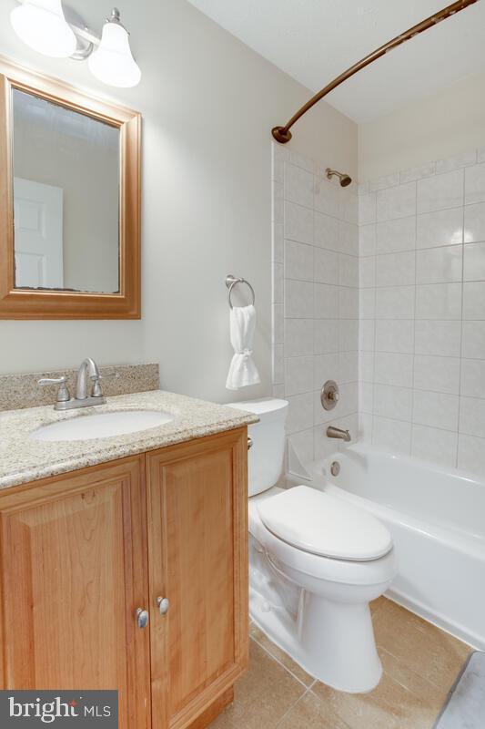 38 Powder View Court Baltimore, MD 21236 - Photo 25 of 47 Hall bath upper level