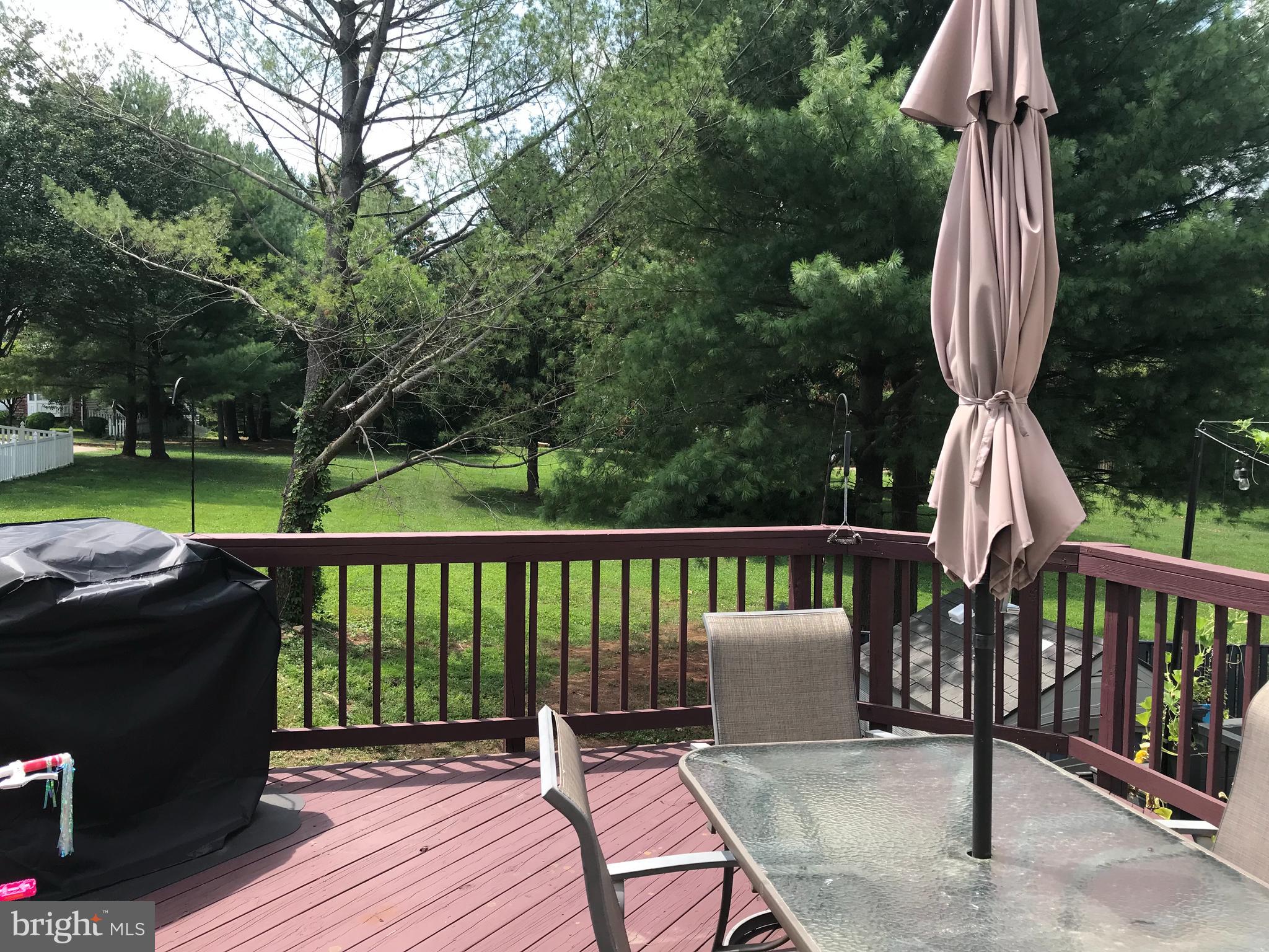 38 Powder View Court Baltimore, MD 21236 - Photo 3 of 47 Large rear deck overlooks park