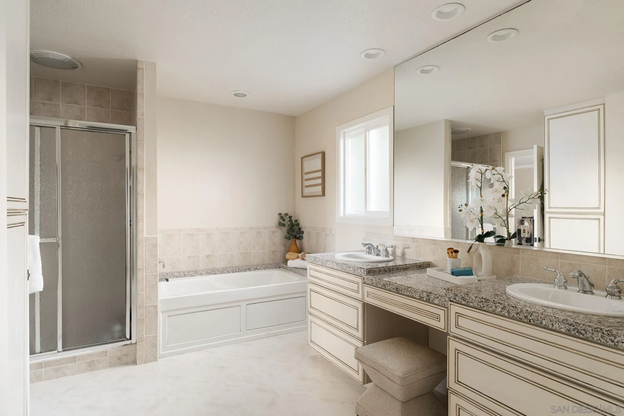 16462 Martincoit Road Poway, CA 92064 - Photo 37 of 48 Gallery Image 37