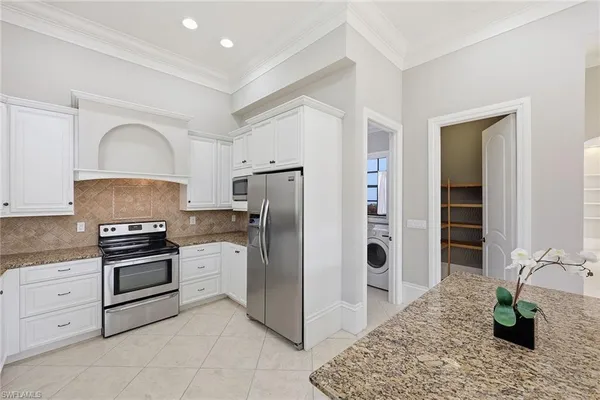 $800,000 | 21701 Arenga Lane, Estero, FL 33928