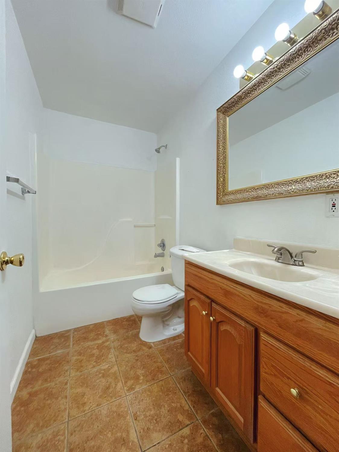 113 Elkhorn Boulevard Rio Linda, CA 95673 - Photo 17 of 34