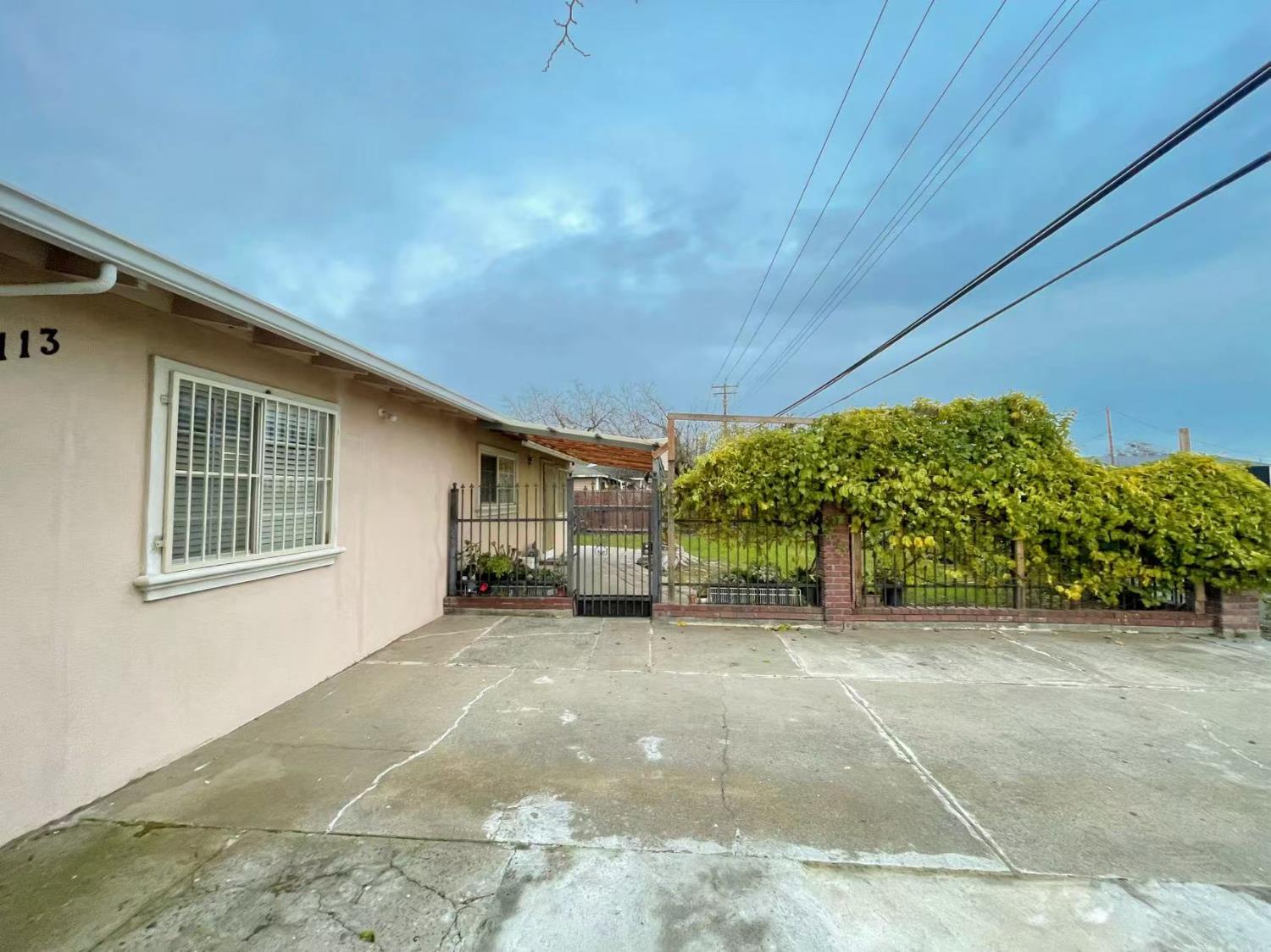 113 Elkhorn Boulevard Rio Linda, CA 95673 - Photo 2 of 34