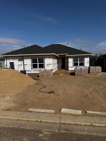 $275,500 | 619 Holly Street, Levelland, TX 79336