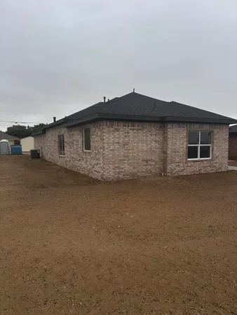 $275,500 | 619 Holly Street, Levelland, TX 79336