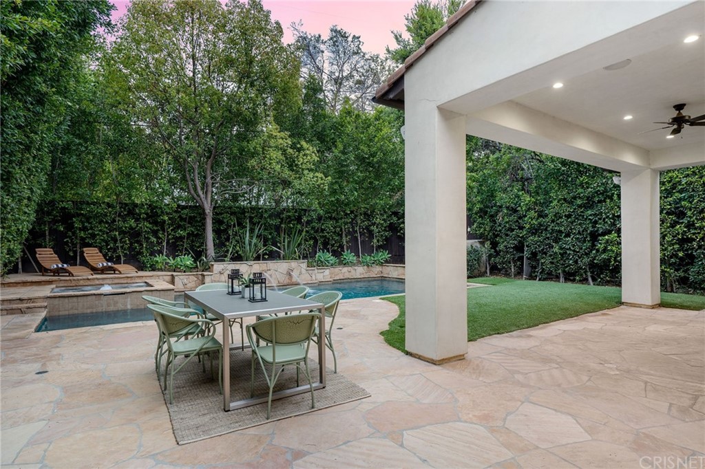 12108 Viewcrest Road Studio City, CA 91604 - Photo 19 of 51