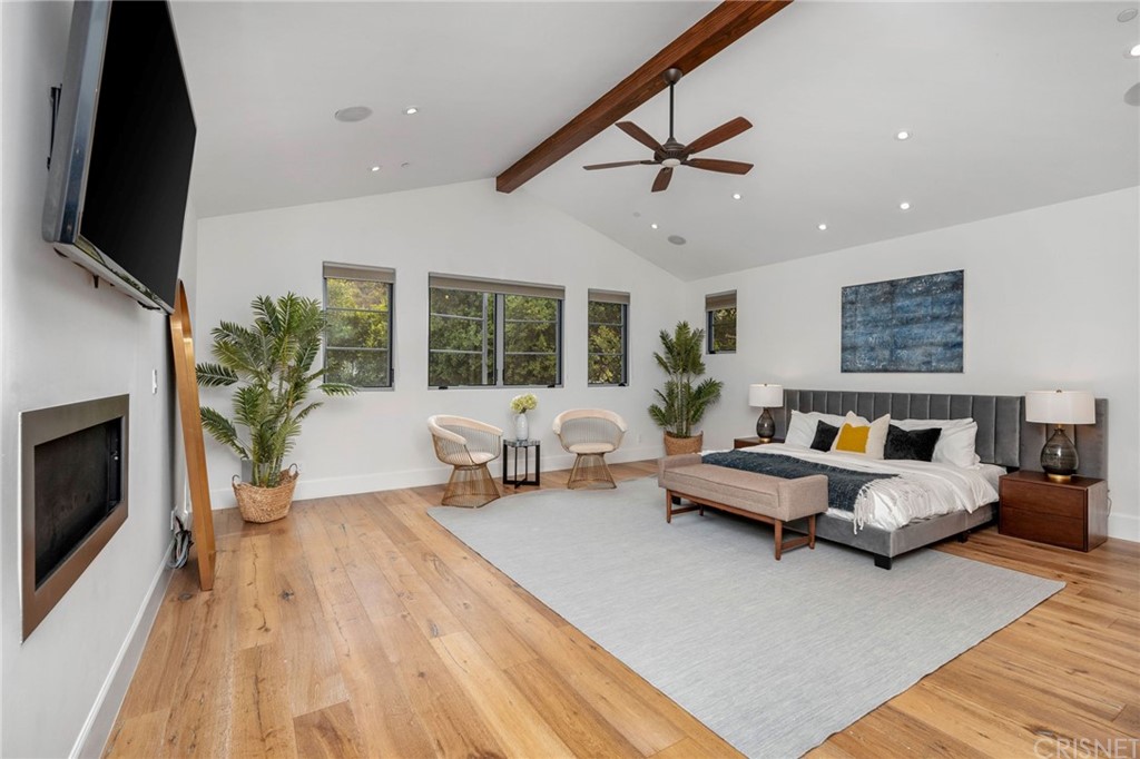 12108 Viewcrest Road Studio City, CA 91604 - Photo 24 of 51