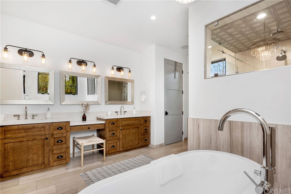 12108 Viewcrest Road Studio City, CA 91604 - Photo 27 of 51