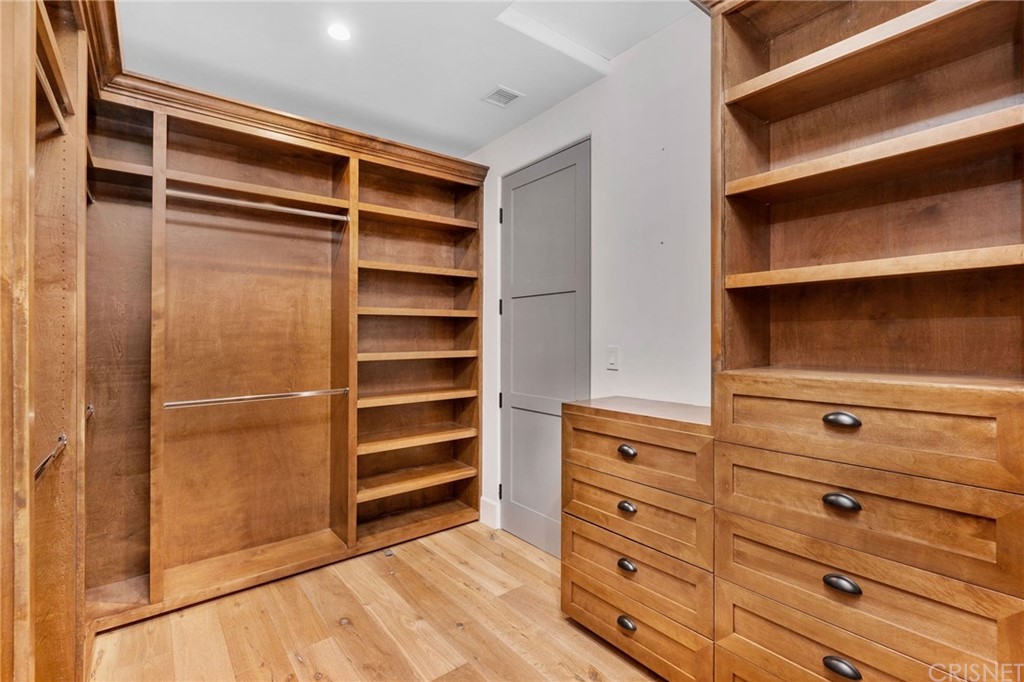 12108 Viewcrest Road Studio City, CA 91604 - Photo 32 of 51