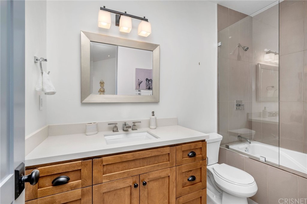 12108 Viewcrest Road Studio City, CA 91604 - Photo 34 of 51