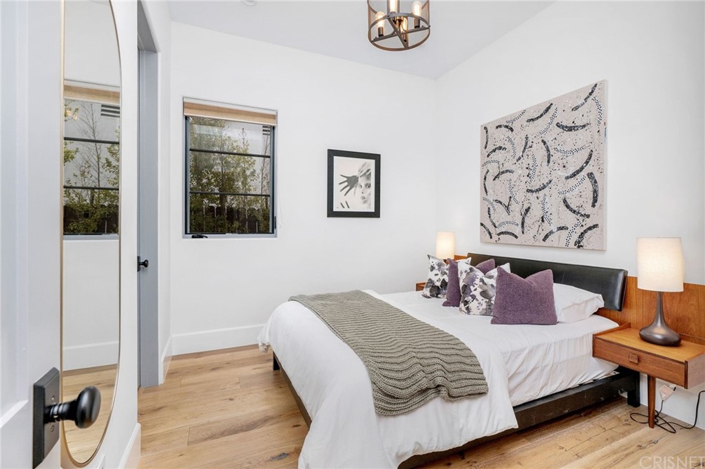 12108 Viewcrest Road Studio City, CA 91604 - Photo 35 of 51