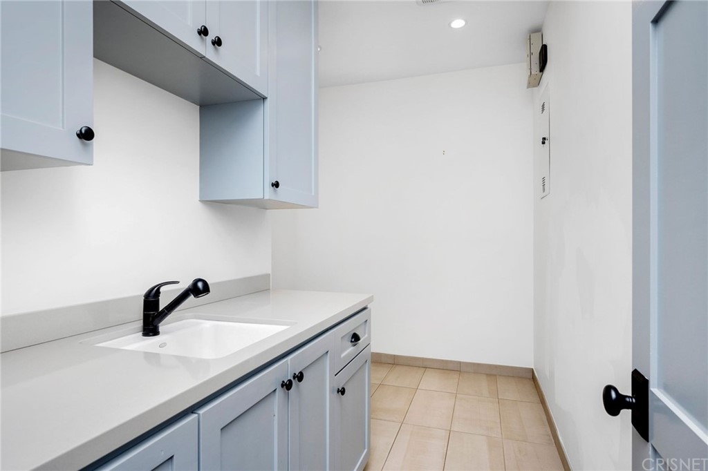 12108 Viewcrest Road Studio City, CA 91604 - Photo 46 of 51