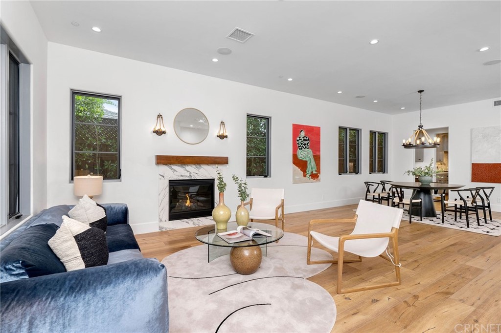 12108 Viewcrest Road Studio City, CA 91604 - Photo 5 of 51