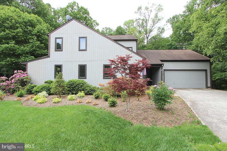 2451 Brussels Court Reston, VA 20191 - Photo 1 of 23 Exterior (Front)