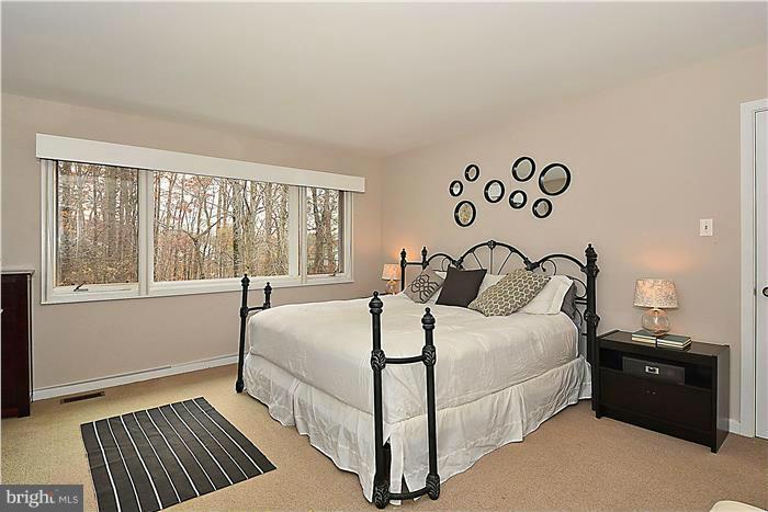 2451 Brussels Court Reston, VA 20191 - Photo 9 of 23 Bedroom (Master)