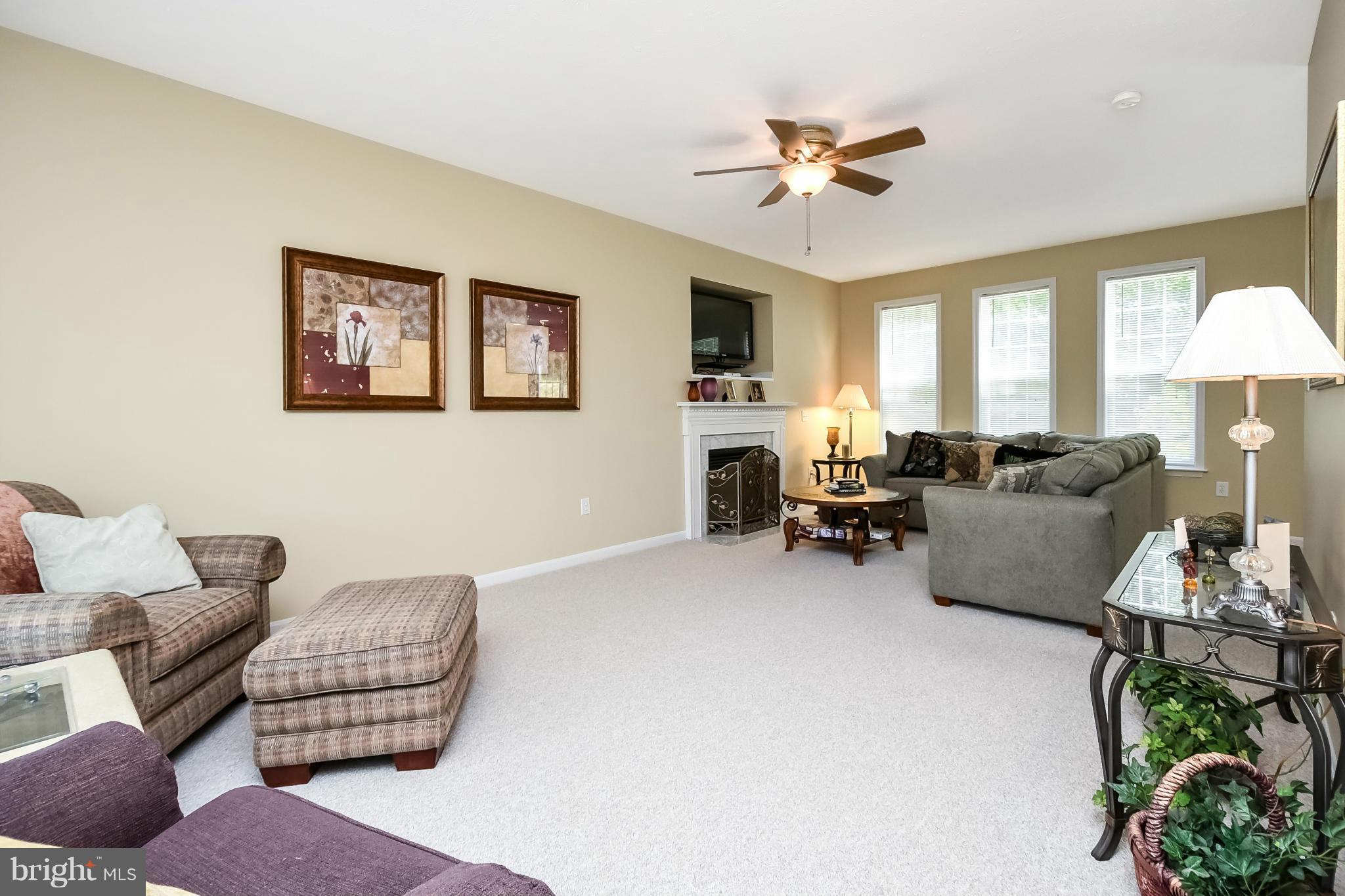 8829 Mullen Road King George, VA 22485 - Photo 5 of 30 Living Room