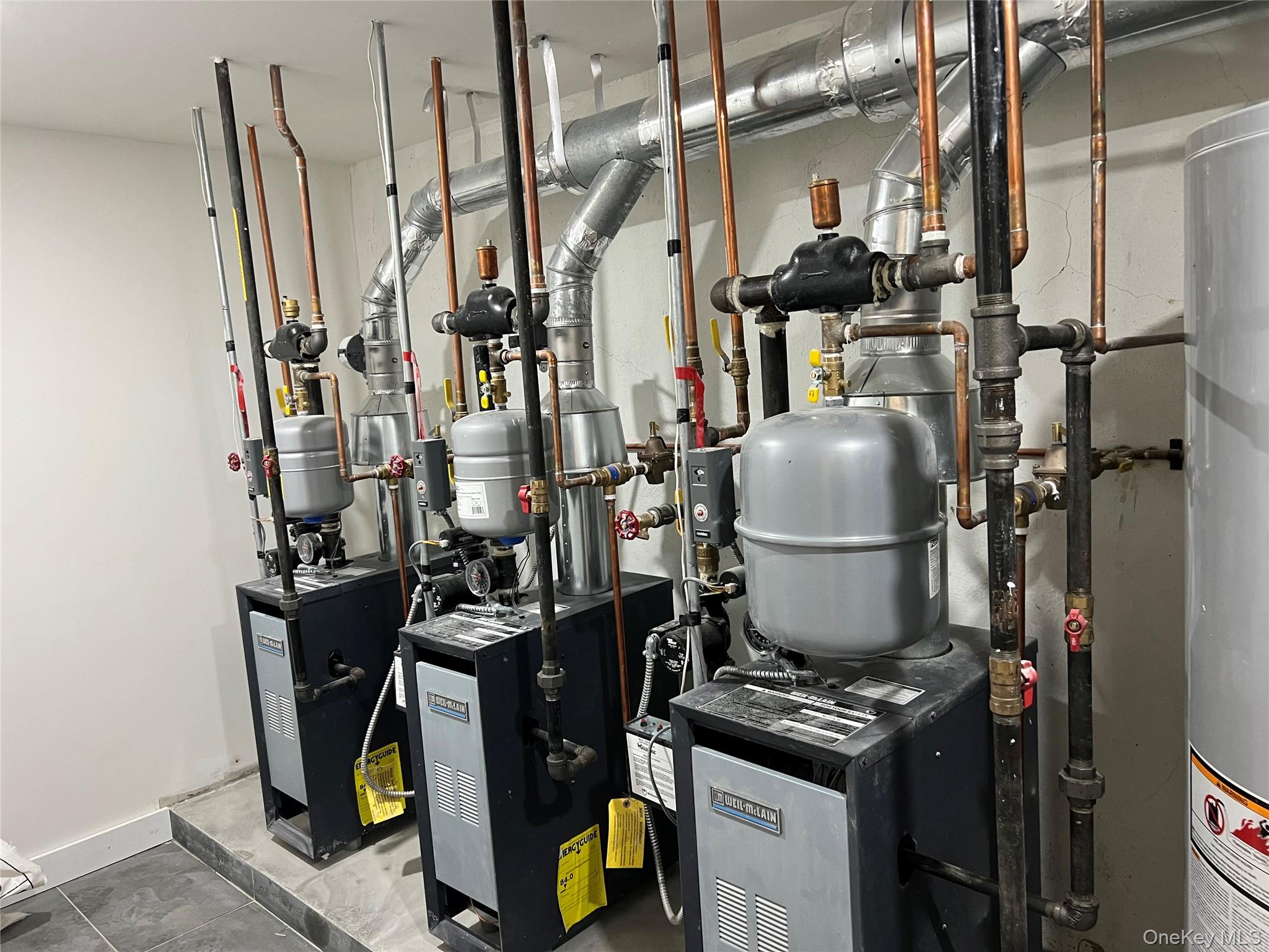 89-21 69th Road, Unit 2R Queens, NY 11375 - Photo 12 of 16 a view of a room with gym equipment