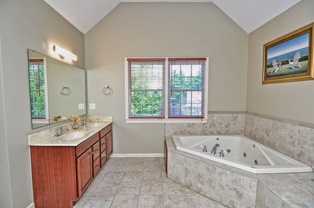 9 Miscoe Hill Road Upton, MA 01568 - Photo 19 of 30 Gallery Image 19