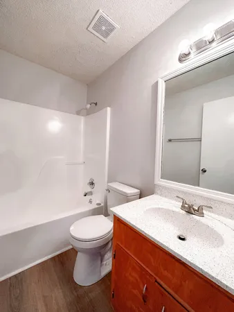 $875 | 470 Martha Lane, Unit B, Clarksville, TN 37043