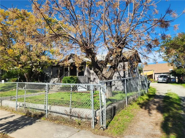 a room with furniture and flat screen tv