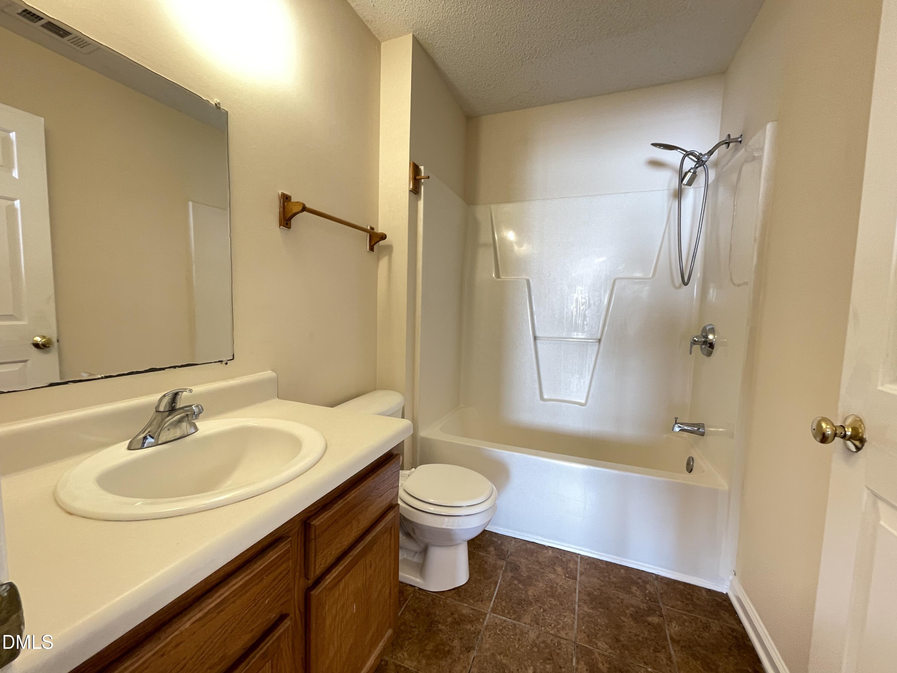 816 Elkhart Drive Raleigh, NC 27610 - Photo 18 of 18 18) 74914-6a63998623333