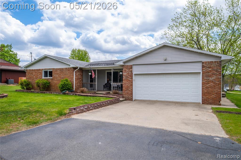 11430 Silver Lake Road Byron, MI 48418 - Photo 4 of 32