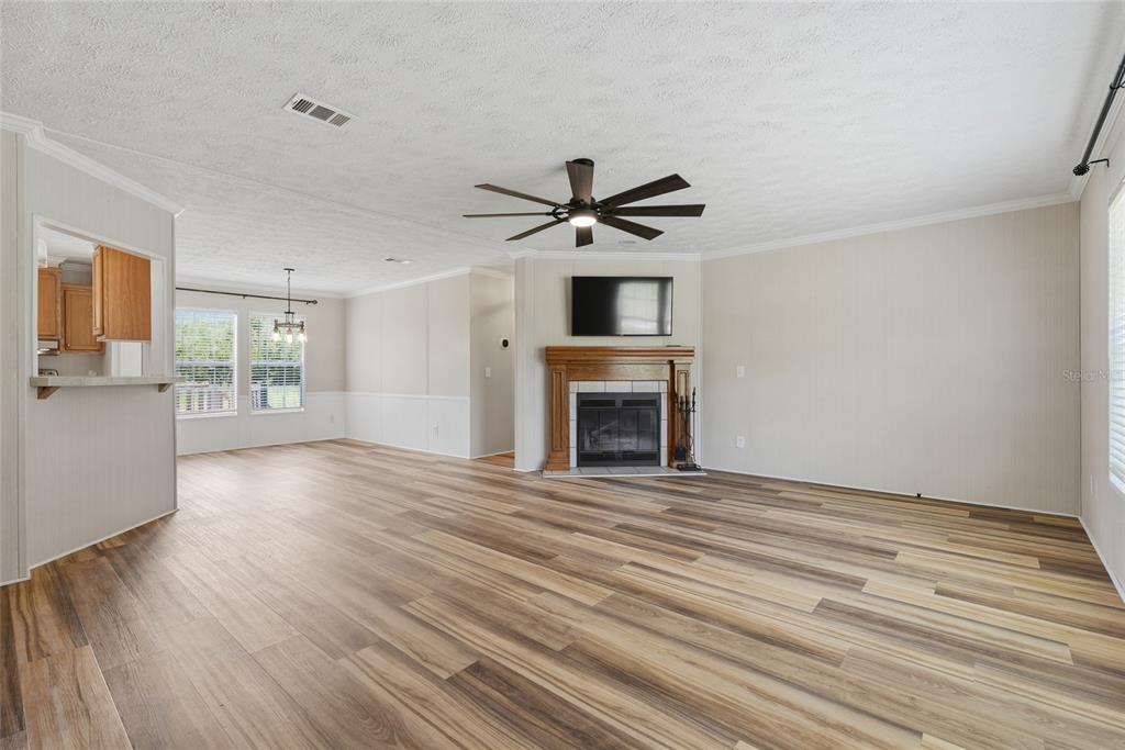 4889 Southwest 35th Trail Bell, FL 32619 - Photo 5 of 45