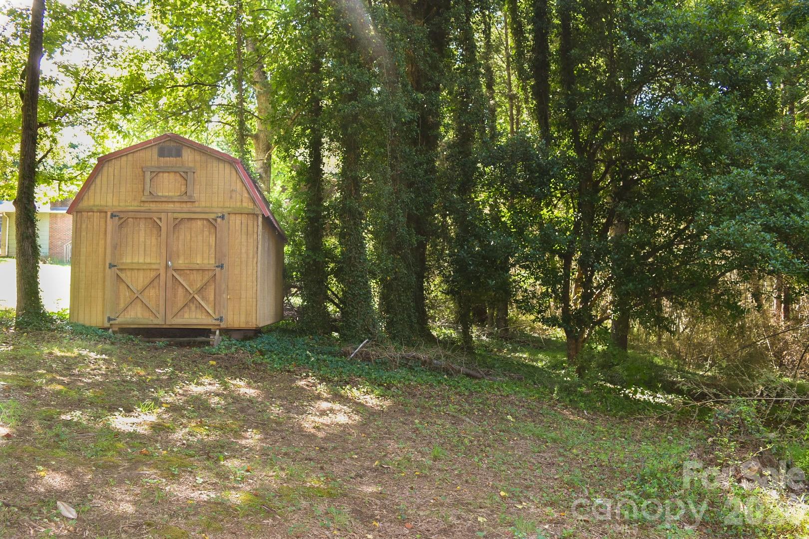 2575 Country Club Road Wilkesboro, NC 28697 - Photo 41 of 47