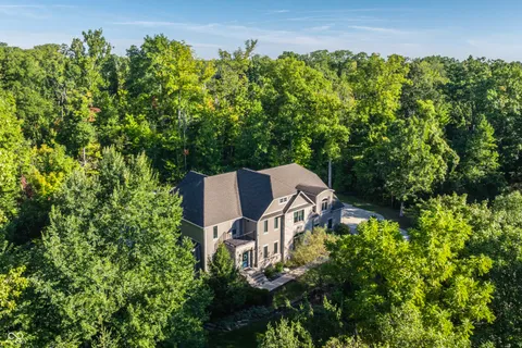 $1,200,000 | 9358 Sullivan Place, Zionsville, IN 46077