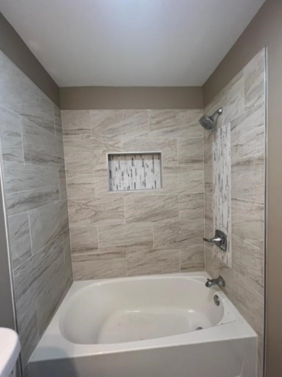 218 Cato Street Woonsocket, RI 02895 - Photo 8 of 17