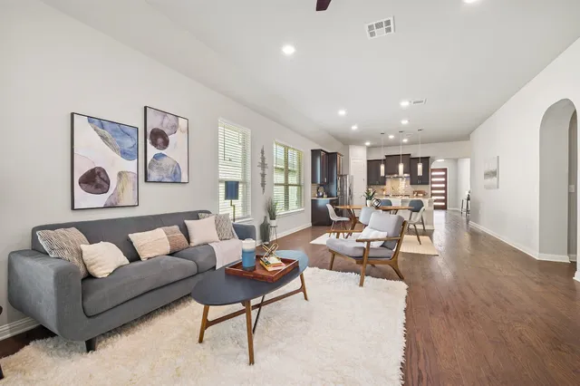 $3,500 | 228 Sumalt Gap Way, Lakeway, TX 78738