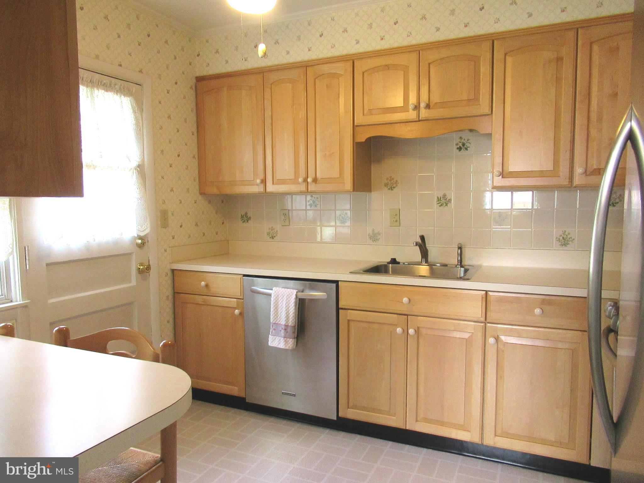 577 Brook Road Baltimore, MD 21286 - Photo 7 of 30 Kitchen