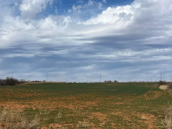 $532,500 | 2042 Farm To Market Road 2042, Childress, TX 79201