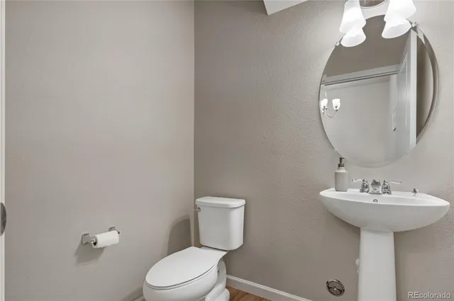 $2,945 | 1837 South Poplar Street, Denver, CO 80224