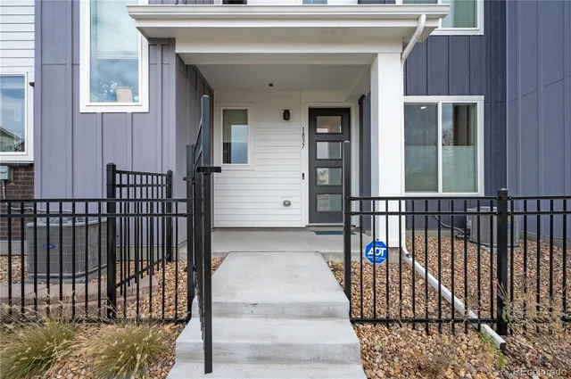 $2,945 | 1837 South Poplar Street, Denver, CO 80224