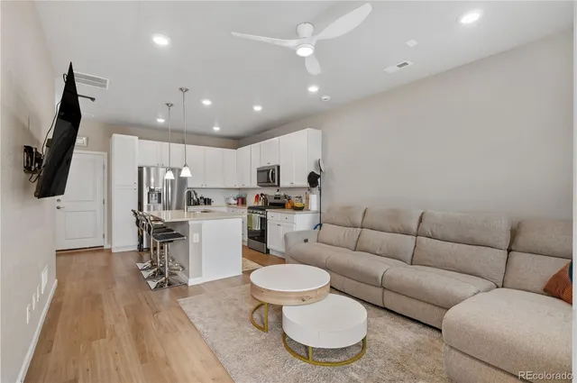 $2,945 | 1837 South Poplar Street, Denver, CO 80224